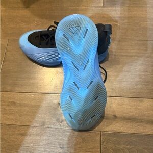 adidas Anthony Edward’s basketball